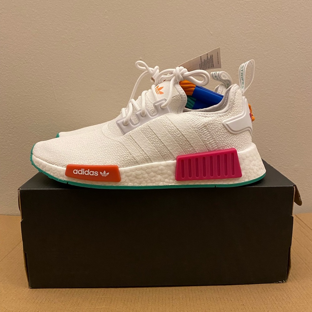 Women’s Adidas NMD_R1 - Picture 10 of 10
